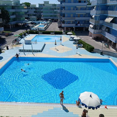 Monachy Bibione
